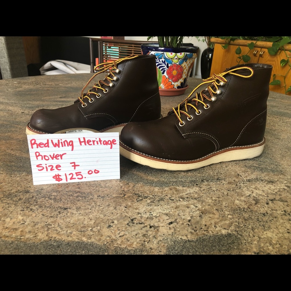 Mens Red wings